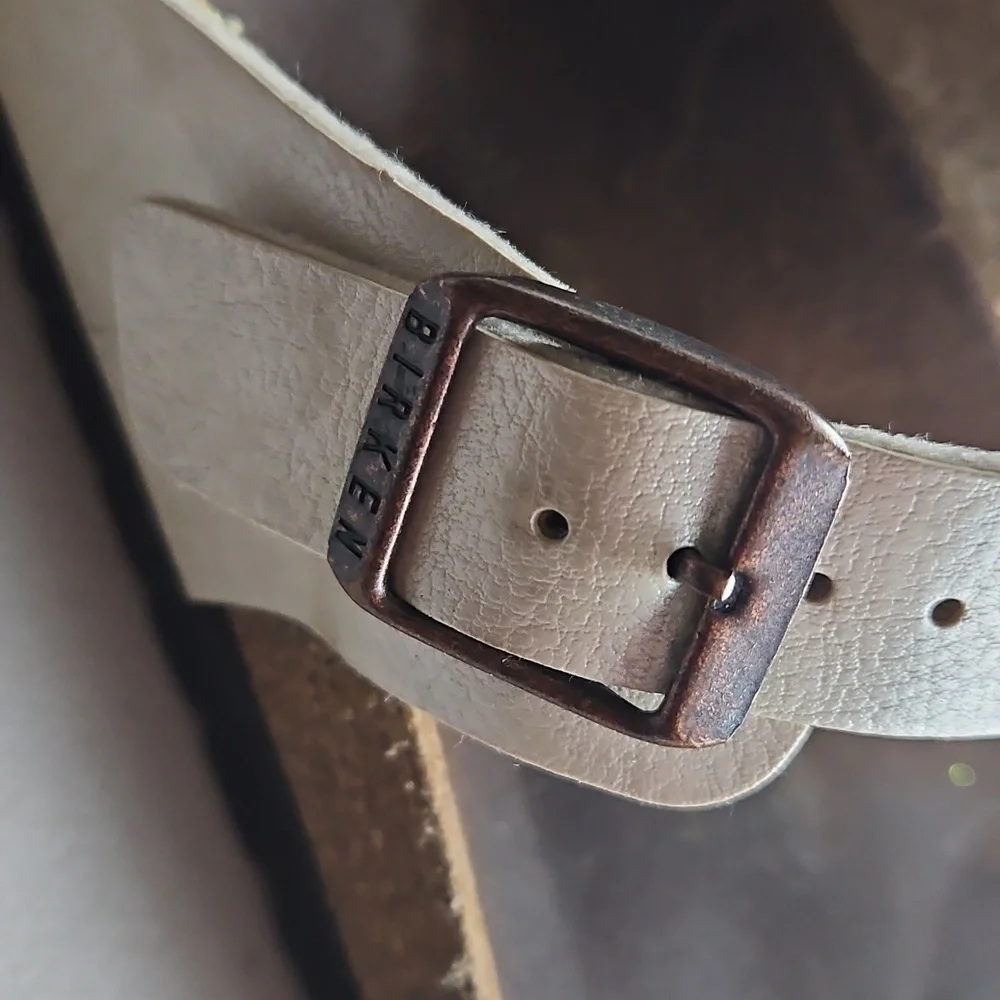 Birkenstock Light Cream Sandals Size 7 Womens - Picture 8 of 13
